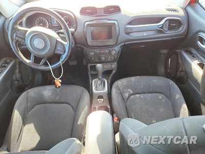 Zdjęcie 8 z 13 samochodu: 2020 JEEP RENEGADE LATITUDE VIN:ZACNJABB5LPL48170 - miniatura