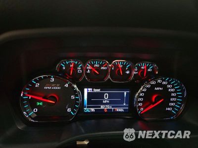 Zdjęcie 9 z 12 samochodu: 2018 CHEVROLET SILVERADO K1500 LT VIN:3GCUKREC8JG354039 - miniatura