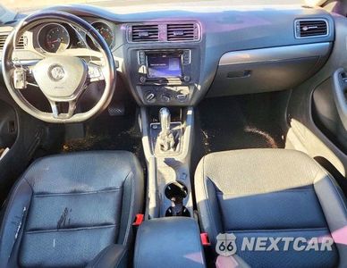 Zdjęcie 8 z 12 samochodu: 2016 VOLKSWAGEN JETTA SE VIN:3VWD67AJ3GM311717 - miniatura