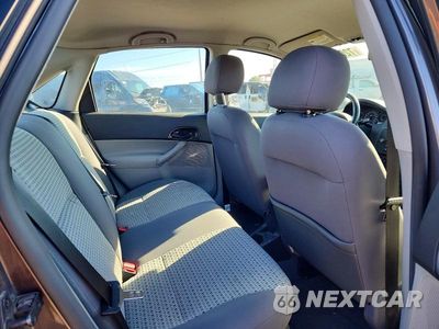 Zdjęcie 10 z 12 samochodu: 2006 FORD FOCUS ZX4 VIN:1FAFP34N16W227139 - miniatura