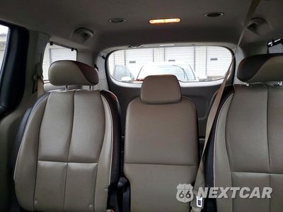 Zdjęcie 10 z 13 samochodu: 2017 KIA SEDONA LX VIN:KNDMB5C19H6249306 - miniatura