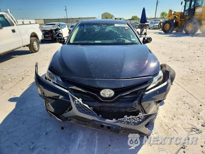 Piąte zdjęcie samochodu w środku: 2018 TOYOTA CAMRY SE VIN:4T1B11HK4JU668486 - miniatura
