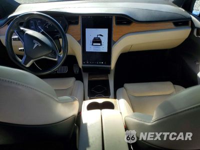 Zdjęcie 8 z 12 samochodu: 2020 TESLA MODEL X VIN:5YJXCBE40LF239082 - miniatura