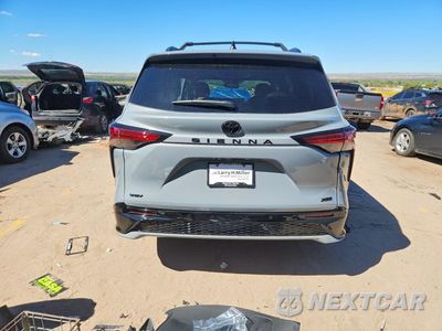 Zdjęcie 6 z 14 samochodu: 2026 TOYOTA SIENNA XSE VIN:5TDXRKEC4TS340692 - miniatura