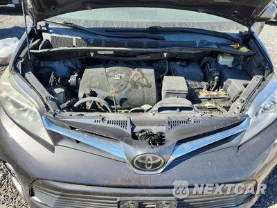 Zdjęcie 12 z 14 samochodu: 2018 TOYOTA SIENNA XLE 8-PASSENGER VIN:5TDYZ3DC5JS936354 - miniatura