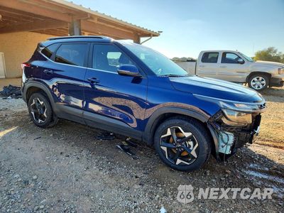 Czwarte zdjęcie samochodu z boku: 2024 KIA SELTOS EX VIN:KNDER2AA9R7606366 - miniatura