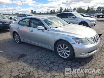 Czwarte zdjęcie samochodu z boku: 2008 LEXUS LS 460 VIN:JTHBL46FX85066569 - miniatura
