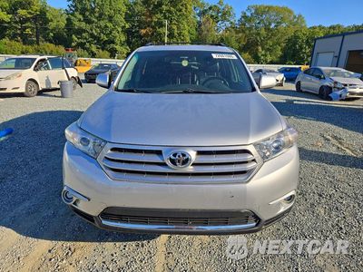 Piąte zdjęcie samochodu w środku: 2011 TOYOTA HIGHLANDER SE VIN:5TDBK3EH6BS081962 - miniatura