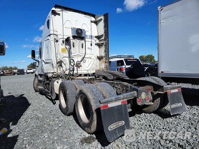 Drugie zdjęcie samochodu z przodu: 2020 FREIGHTLINER CASCADIA 126 SEMI TRUCK VIN:3AKJHHDR6LSLH3253 - miniatura