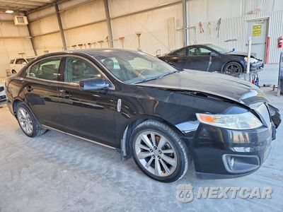 Czwarte zdjęcie samochodu z boku: 2011 LINCOLN MKS VIN:1LNHL9DR4BG615504 - miniatura
