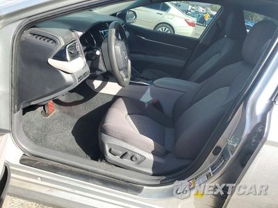 Zdjęcie 7 z 12 samochodu: 2018 TOYOTA CAMRY LE VIN:4T1B11HK7JU129084 - miniatura