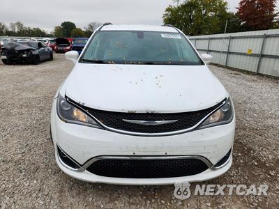 Piąte zdjęcie samochodu w środku: 2017 CHRYSLER PACIFICA TOURING L VIN:2C4RC1BG1HR565714 - miniatura