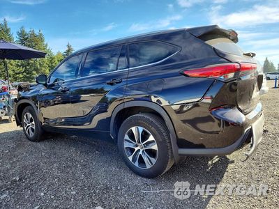 Drugie zdjęcie samochodu z przodu: 2022 TOYOTA HIGHLANDER XLE VIN:5TDHZRBH3NS194723 - miniatura