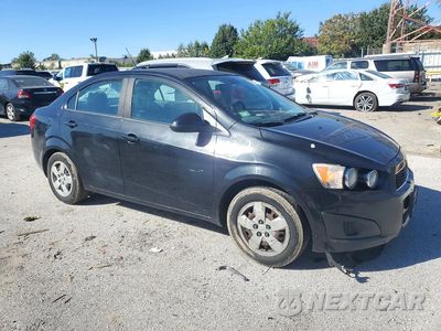 Czwarte zdjęcie samochodu z boku: 2013 CHEVROLET SONIC LS VIN:1G1JA5SH5D4169083 - miniatura