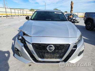 Piąte zdjęcie samochodu w środku: 2019 NISSAN ALTIMA S VIN:1N4BL4BVXKC209611 - miniatura