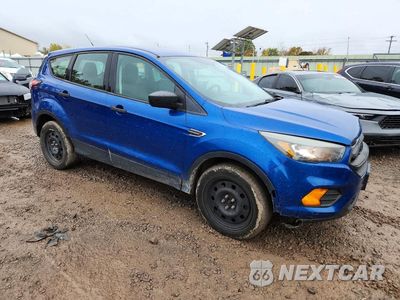Czwarte zdjęcie samochodu z boku: 2018 FORD ESCAPE S VIN:1FMCU0F73JUB41897 - miniatura