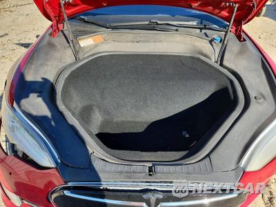Zdjęcie 11 z 13 samochodu: 2015 TESLA MODEL S VIN:5YJSA1E4XFF113987 - miniatura