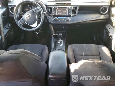 Zdjęcie 8 z 13 samochodu: 2018 TOYOTA RAV4 XLE VIN:2T3RFREV5JW795817 - miniatura
