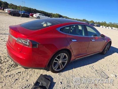 Trzecie zdjęcie samochodu z tyłu: 2015 TESLA MODEL S 70 VIN:5YJSA1E14FF104174 - miniatura