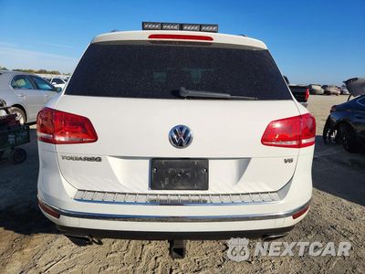 Zdjęcie 6 z 12 samochodu: 2016 VOLKSWAGEN TOUAREG SPORT VIN:WVGEF9BP4GD002397 - miniatura