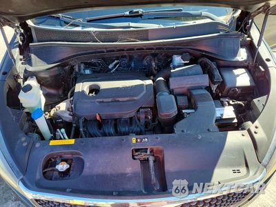 Zdjęcie 12 z 13 samochodu: 2016 KIA SORENTO LX VIN:5XYPG4A35GG025622 - miniatura
