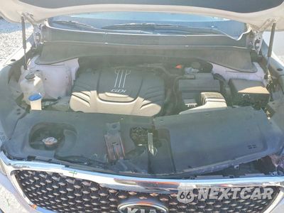 Zdjęcie 12 z 13 samochodu: 2016 KIA SORENTO SX V6 VIN:5XYPKDA52GG042734 - miniatura