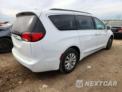 Trzecie zdjęcie samochodu z tyłu: 2017 CHRYSLER PACIFICA TOURING L VIN:2C4RC1BGXHR638109 - miniatura