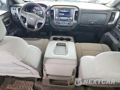 Zdjęcie 8 z 12 samochodu: 2018 CHEVROLET SILVERADO K1500 LT VIN:3GCUKREC5JG499734 - miniatura