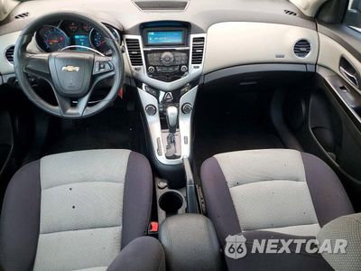 Zdjęcie 8 z 12 samochodu: 2014 CHEVROLET CRUZE LS VIN:1G1PA5SH8E7325613 - miniatura