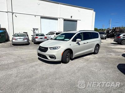 Drugie zdjęcie samochodu z przodu: 2021 CHRYSLER PACIFICA HYBRID TOURING L VIN:2C4RC1L76MR590102 - miniatura