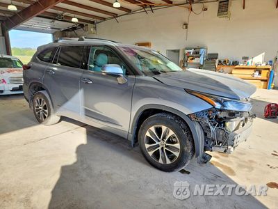Czwarte zdjęcie samochodu z boku: 2022 TOYOTA HIGHLANDER HYBRID XLE VIN:5TDGBRCH8NS081946 - miniatura
