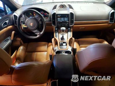 Zdjęcie 8 z 14 samochodu: 2013 PORSCHE CAYENNE VIN:WP1AA2A2XDLA02953 - miniatura