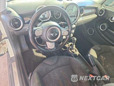 Zdjęcie 8 z 12 samochodu: 2009 MINI COOPER CLUBMAN VIN:WMWML33599TX35974 - miniatura