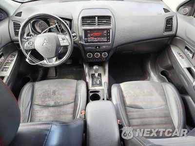 Zdjęcie 8 z 12 samochodu: 2018 MITSUBISHI OUTLANDER SPORT ES VIN:JA4AR3AWXJU001921 - miniatura