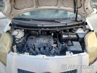 Zdjęcie 11 z 12 samochodu: 2006 TOYOTA YARIS VIN:JTDJT923565021705 - miniatura