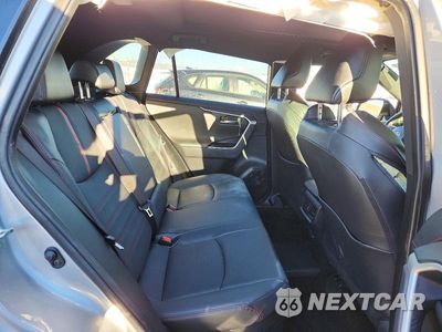 Zdjęcie 11 z 13 samochodu: 2023 TOYOTA RAV4 PRIME XSE VIN:JTMFB3FV1PD163381 - miniatura