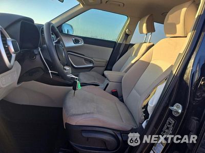 Zdjęcie 7 z 13 samochodu: 2021 KIA SOUL LX VIN:KNDJ23AU5M7139443 - miniatura