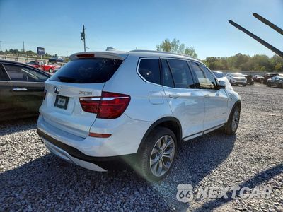 Trzecie zdjęcie samochodu z tyłu: 2016 BMW X3 VIN:5UXWX9C5XG0D83006 - miniatura