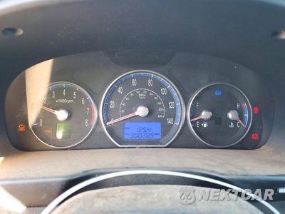 Zdjęcie 9 z 13 samochodu: 2007 HYUNDAI SANTA FE SE VIN:5NMSH13E57H065967 - miniatura