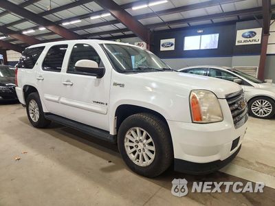 Czwarte zdjęcie samochodu z boku: 2008 GMC YUKON HYBRID VIN:1GKFC13518R174590 - miniatura
