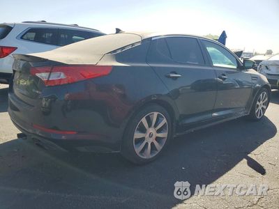 Trzecie zdjęcie samochodu z tyłu: 2012 KIA OPTIMA SX VIN:5XXGR4A67CG057376 - miniatura