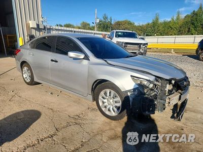Czwarte zdjęcie samochodu z boku: 2016 NISSAN ALTIMA 2.5 S VIN:1N4AL3AP8GN370592 - miniatura