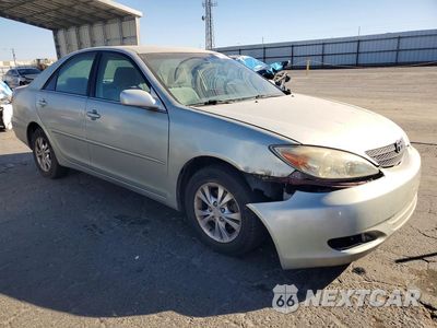 Czwarte zdjęcie samochodu z boku: 2004 TOYOTA CAMRY LE V6 VIN:4T1BF32K94U063406 - miniatura