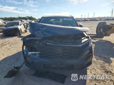 Piąte zdjęcie samochodu w środku: 2023 HONDA CR-V LX VIN:2HKRS3H25PH308464 - miniatura