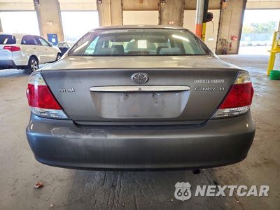 Zdjęcie 6 z 12 samochodu: 2005 TOYOTA CAMRY LE VIN:4T1BE32K95U613398 - miniatura
