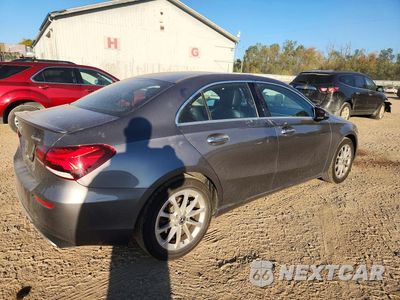 Trzecie zdjęcie samochodu z tyłu: 2019 MERCEDES-BENZ A 220 4MATIC VIN:WDD3G4FB0KW012471 - miniatura