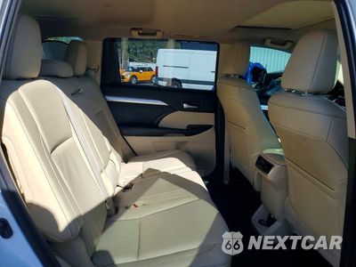 Zdjęcie 10 z 12 samochodu: 2015 TOYOTA HIGHLANDER XLE VIN:5TDJKRFH1FS098848 - miniatura