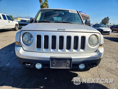 Piąte zdjęcie samochodu w środku: 2012 JEEP PATRIOT LATITUDE VIN:1C4NJRFB4CD650530 - miniatura