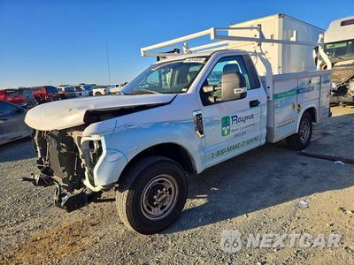 2018 FORD F250 SUPER - UTILITY / SERVICE TRUCK 1FTBF2A65JEC79990 - główne zdjęcie licytacji z USA - miniatura