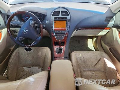 Zdjęcie 8 z 12 samochodu: 2011 LEXUS ES 350 VIN:JTHBK1EG7B2421251 - miniatura